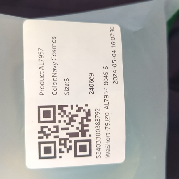 NWT HALARA Navy Cosmos Mid Rise 2-in-1 Flowy Running Shorts 3'', US S - Picture 7 of 7